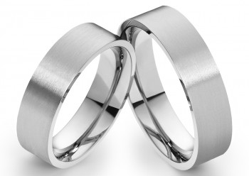 Edelstahlringe E031 ohne Stein mit Gravur